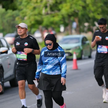Runner Photo 4045425