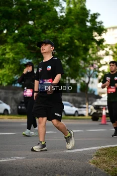 Runner Photo 4045430