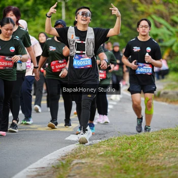 Runner Photo 4045509