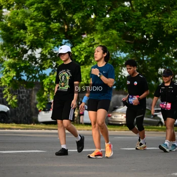 Runner Photo 4045554