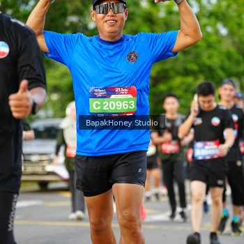 Runner Photo 4045593