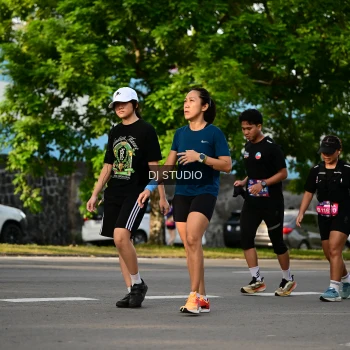 Runner Photo 4045594