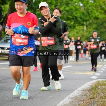 Runner Photo 4045597