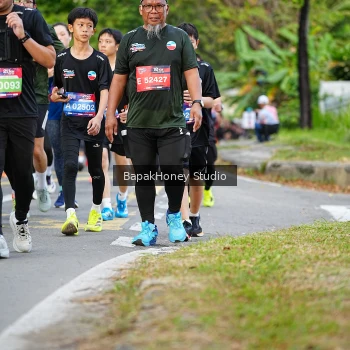 Runner Photo 4045646