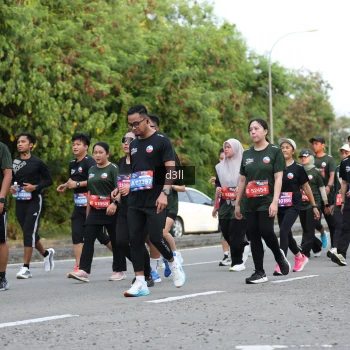Runner Photo 4045748