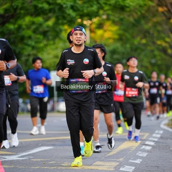 Runner Photo 4045778