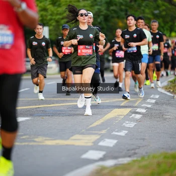 Runner Photo 4045780