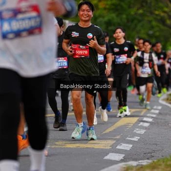 Runner Photo 4045788