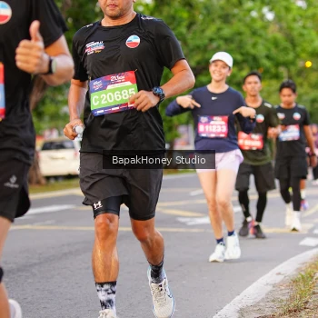 Runner Photo 4045834