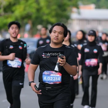 Runner Photo 4045844