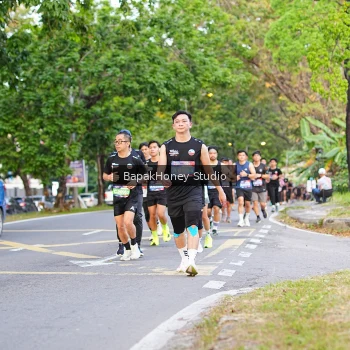 Runner Photo 4045876