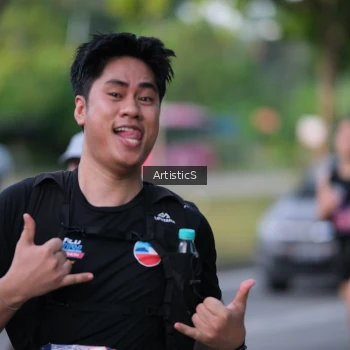 Runner Photo 4045896