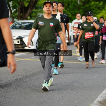 Runner Photo 4046382