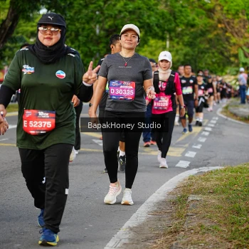 Runner Photo 4046418