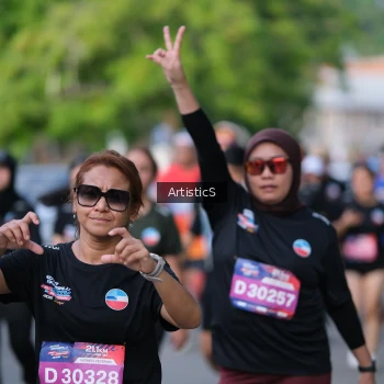 Runner Photo 4046643