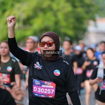 Runner Photo 4046654