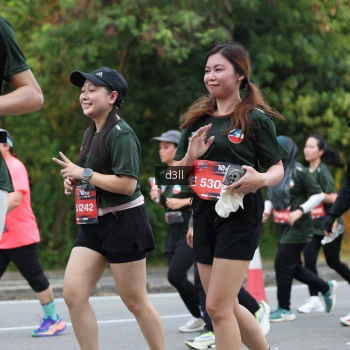 Runner Photo 4046655