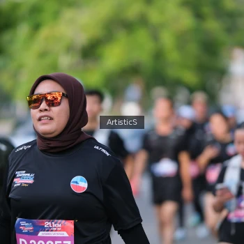 Runner Photo 4046684