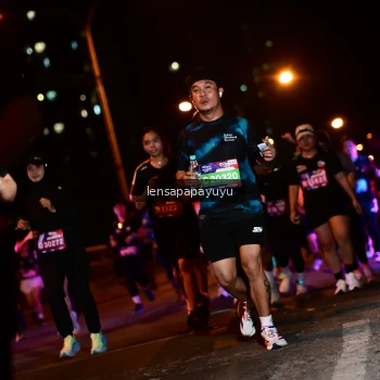 Runner Photo 4046716