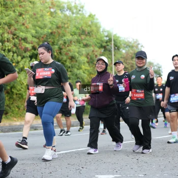 Runner Photo 4046753