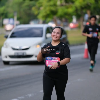 Runner Photo 4046793