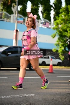 Runner Photo 4046835