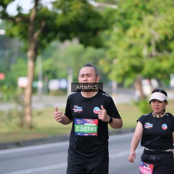 Runner Photo 4046944