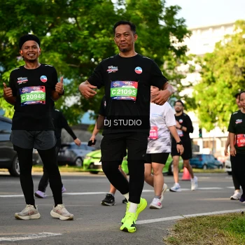 Runner Photo 4046945