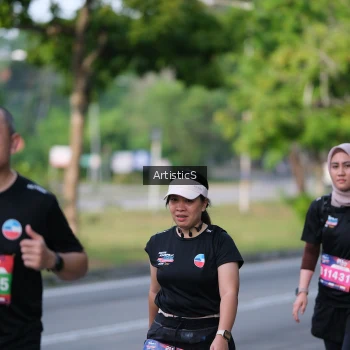 Runner Photo 4046959