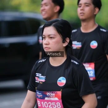 Runner Photo 4047060
