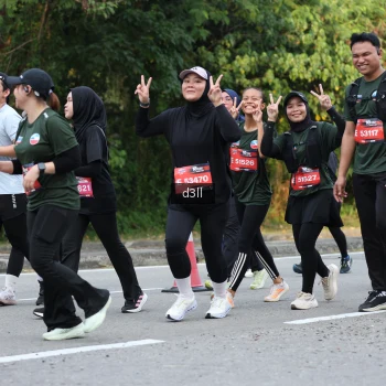 Runner Photo 4047143