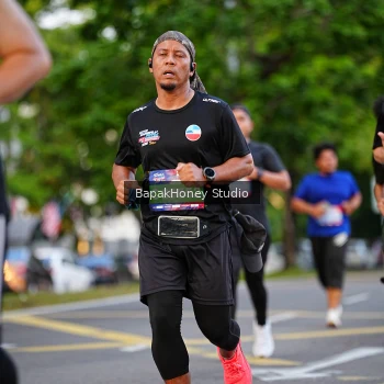 Runner Photo 4047337