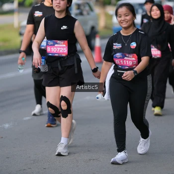 Runner Photo 4047348