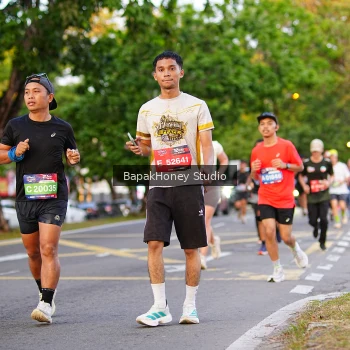 Runner Photo 4047351