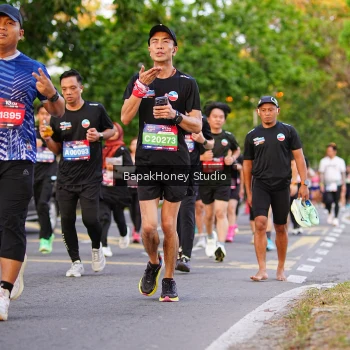 Runner Photo 4047366