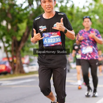 Runner Photo 4047369