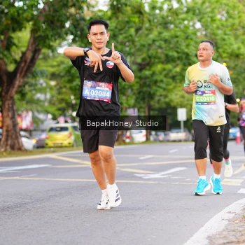 Runner Photo 4047384