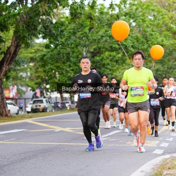 Runner Photo 4047395