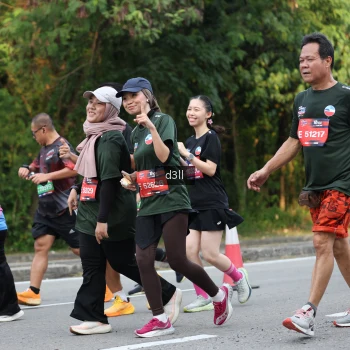 Runner Photo 4047480