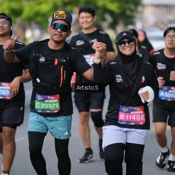 Runner Photo 4047570