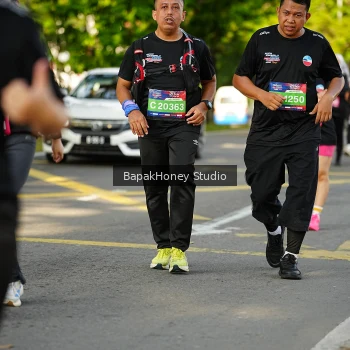 Runner Photo 4047600