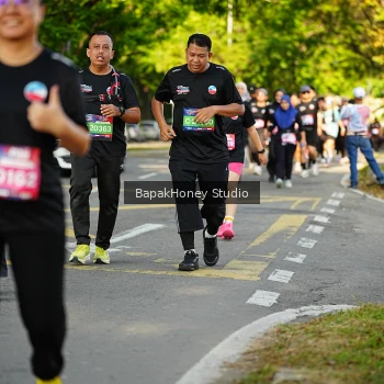 Runner Photo 4047608