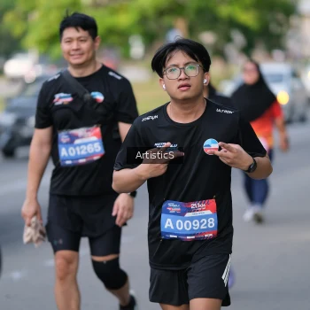 Runner Photo 4047695