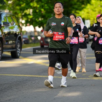 Runner Photo 4047704