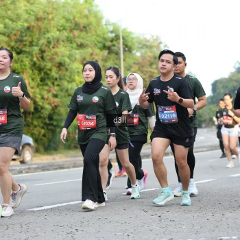 Runner Photo 4047760
