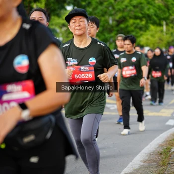 Runner Photo 4047898