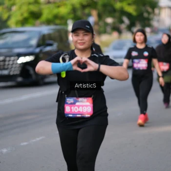 Runner Photo 4048087