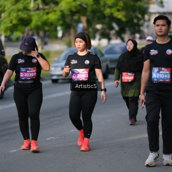 Runner Photo 4048093