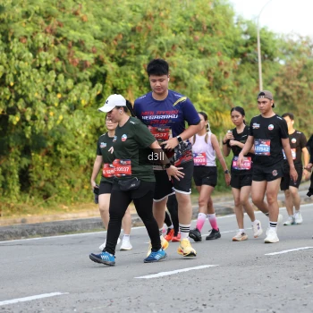 Runner Photo 4048115