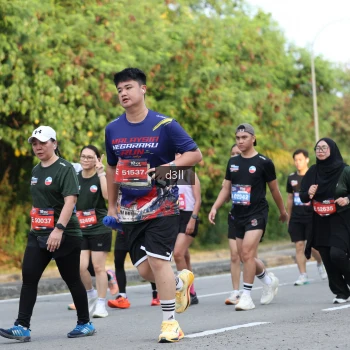 Runner Photo 4048131